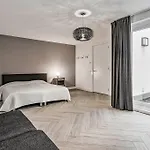 Landgoed Hermitage - Minerva - Xxl Zwemspa - Max 16 Personen *