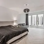 Landgoed Hermitage - Minerva - Xxl Zwemspa - Max 16 Personen Ouddorp